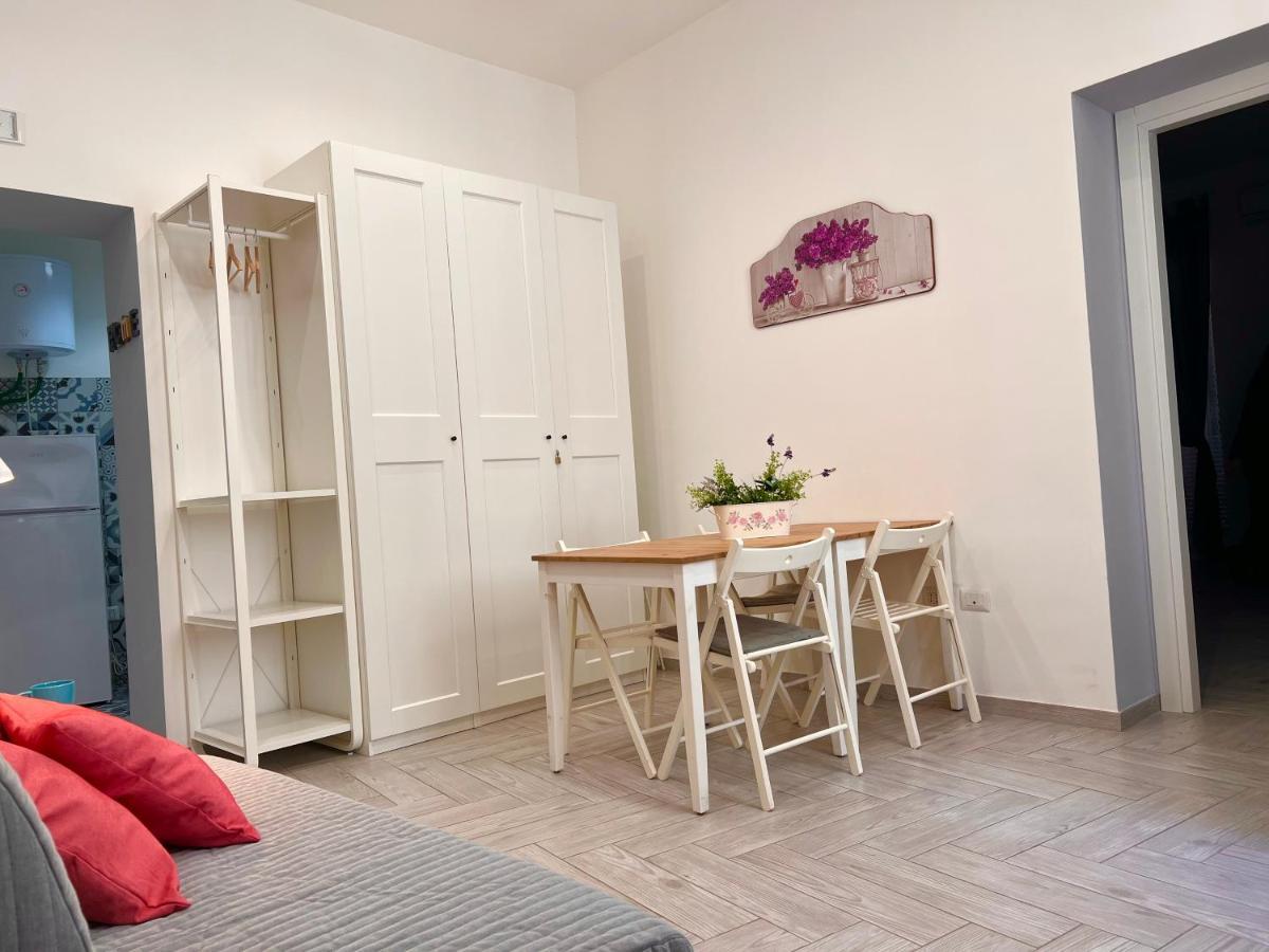 Apartamento Vico Longo 25 Nápoles Exterior foto